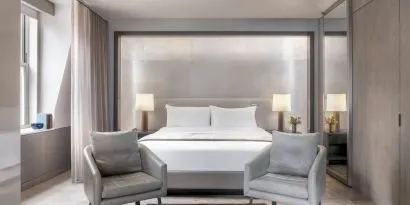King room at The Knickerbocker Hotel.