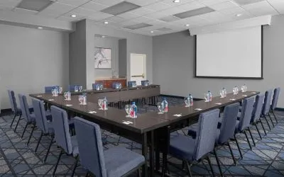 Meeting room at Courtyard By Marriott Cypress Anaheim.