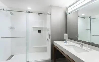 Guest bathroom with shower at Courtyard By Marriott Ruston.