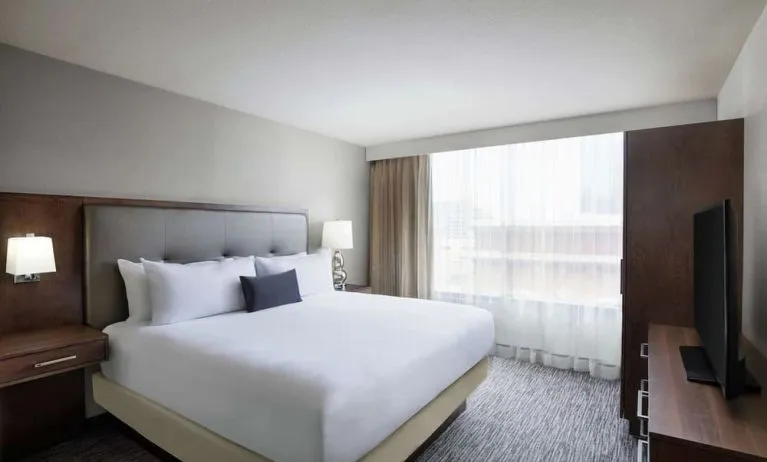 Day use room with natural light at Embassy Suites By Hilton Fort Worth Downtown.
