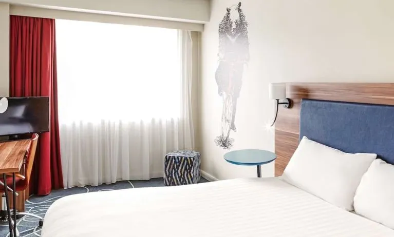 Bright and spacious day use room at ibis Styles Birmingham NEC.
