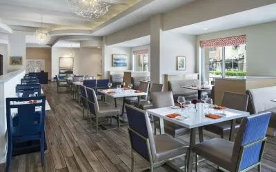 Dining area perfect for coworking at Hyatt Regency Valencia.