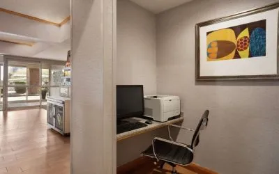 Business center available at Hampton Inn Phoenix-Midtown-Downtown Area.