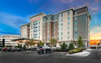 Hotel exterior at Hampton Inn & Suites Atlanta Perimeter Dunwoody.