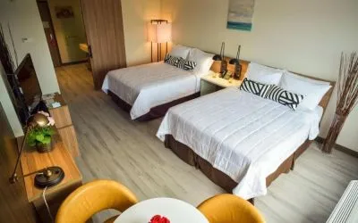 Day use twin room at Wyndham Garden North Bergen Near Secaucus.