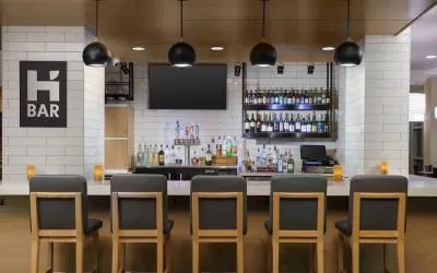 Hotel bar at Hyatt HOUSE Fort Lauderdale Airport-South & Cruise Port.