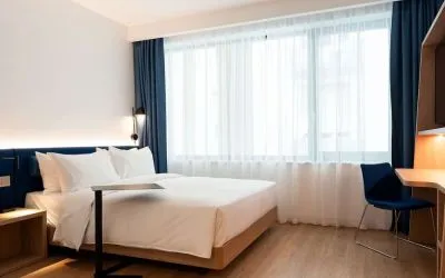 Romantic king room at Hampton By Hilton Budapest City Centre.