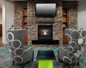 Lobby and coworking lounge at Residence Inn By Marriott Hattiesburg.