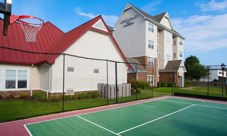 Tennis and basketball court available at Residence Inn By Marriott Bentonville Rogers.