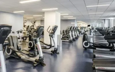 Fitness center at Hyatt Regency Chicago.