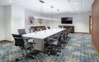Professional meeting room at Hampton Inn Philadelphia Center City - Convention Center.