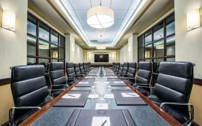 Professional meeting room at Embassy Suites By Hilton San Diego-La Jolla.