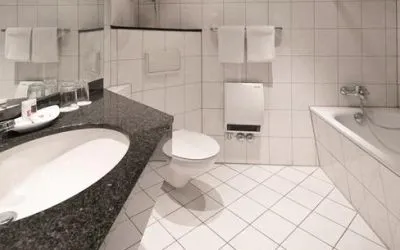 Hotel Leonardo Köln Bonn Airport