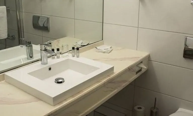 Relexa Hotel Airport Düsseldorf, Dusseldorf
