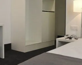 Relexa Hotel Airport Düsseldorf, Dusseldorf