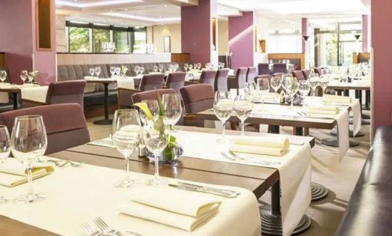Hotel Dorint Main Taunus Zentrum Frankfurt-Sulzbach, Frankfurt
