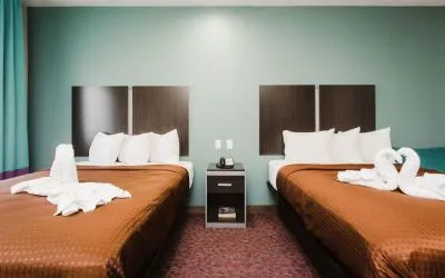 Day use twin room at Express Inn - Spring.