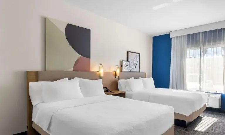 Day use twin room at Spark By Hilton Pearland.