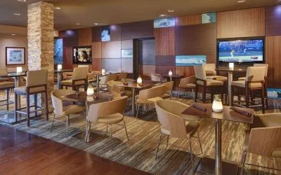 Dining area perfect for coworking at Embassy Suites By Hilton San Diego-La Jolla.