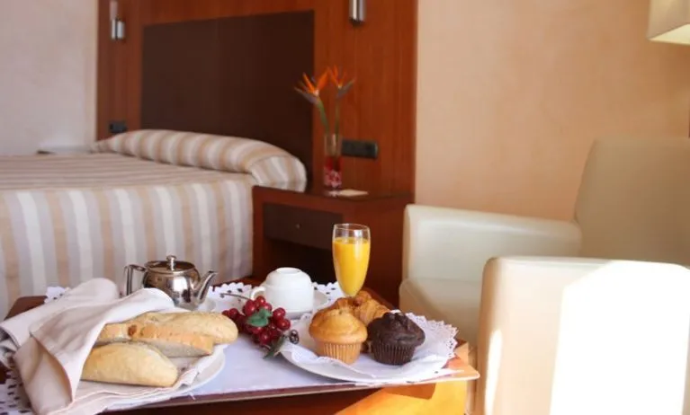 Hotel Montera Plaza, Los Barrios
