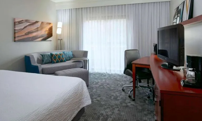 Day use room with work desk at Sonesta Select Kansas City Airport Tiffany Springs.