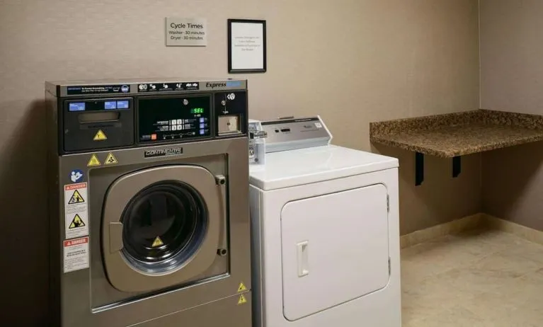 Laundry service at Sonesta Select Kansas City South Overland Park.