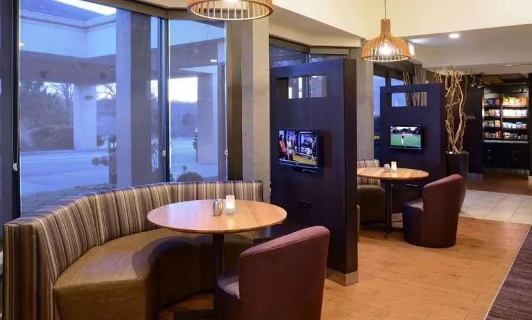Lobby workspace at Sonesta Select Kansas City South Overland Park.