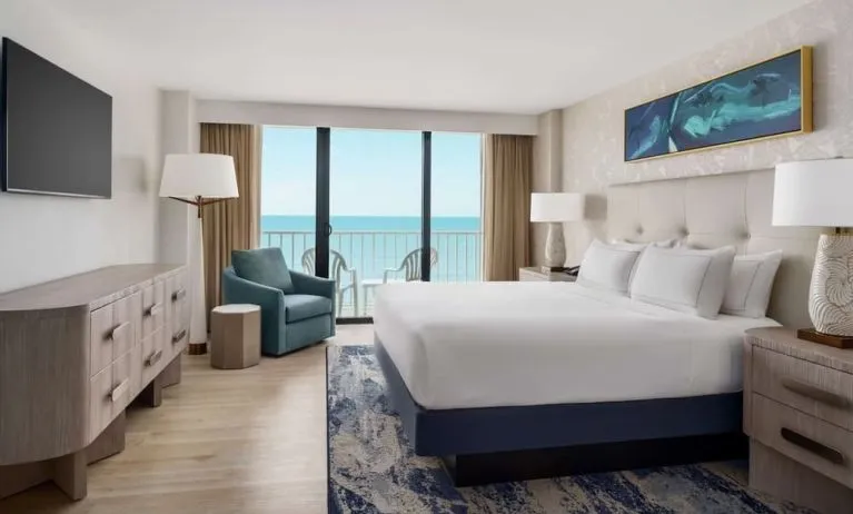 Bright day use room with balcony at DoubleTree Beach Resort By Hilton Tampa Bay - North Redington.