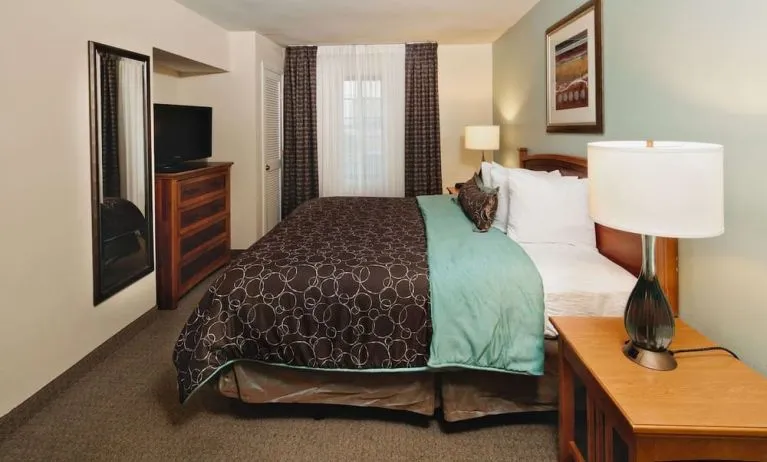 Standard day use room at Sonesta ES Suites Dallas Las Colinas.