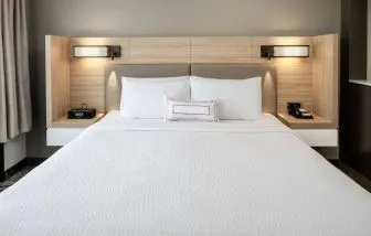 King bed at Sonesta Select Seattle Renton.