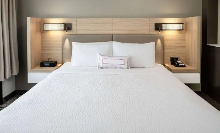 King bed at Sonesta Select Seattle Renton.