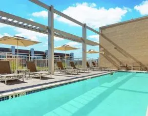 Relaxing outdoor pool at Hilton Garden Inn Washington DC/Georgetown Area.