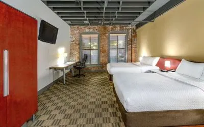 Bright and spacious day use twin room with work desk at Sonesta Columbus Downtown.