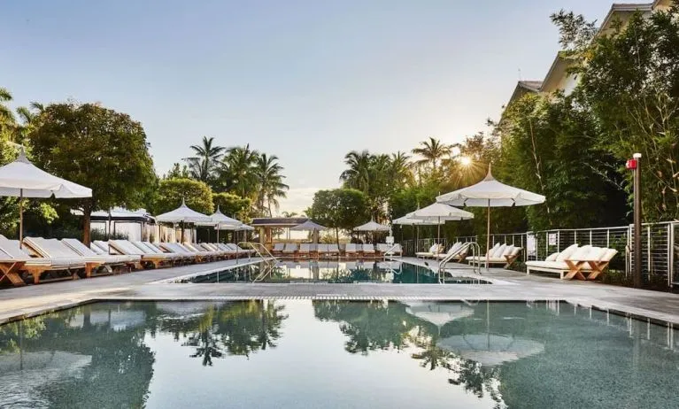 Outdoor pool at Nautilus Sonesta Miami Beach.