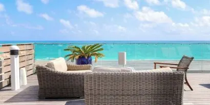 Lounge seating at Nautilus Sonesta Miami Beach.