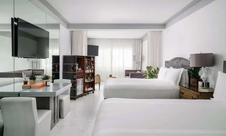 Day use twin room at Nautilus Sonesta Miami Beach.