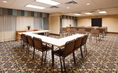 Professional meeting room at Sonesta ES Suites Atlanta - Perimeter Center.
