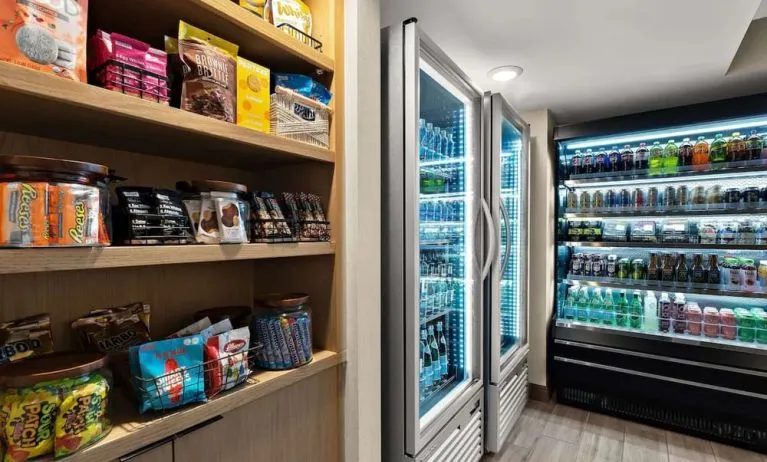 Convenience store at Sonesta ES Suites Denver South - Park Meadows.