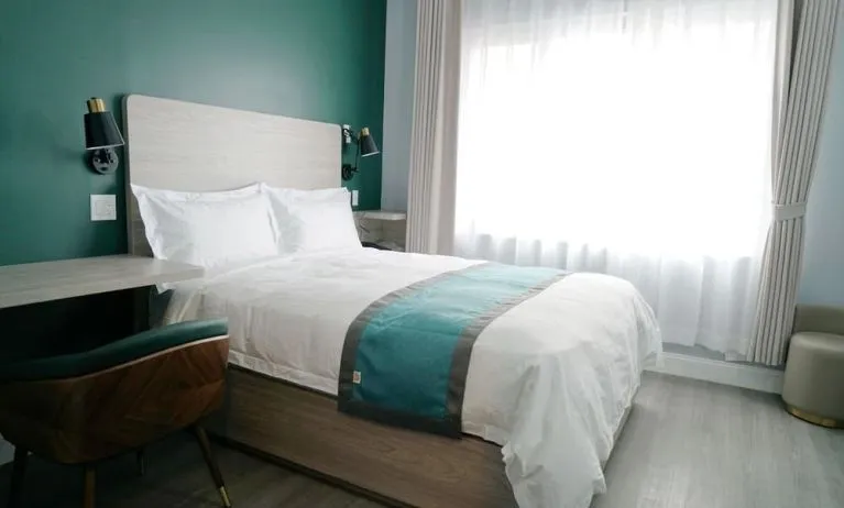 Day use room with work desk at Starlight Hotel.