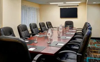 Professional meeting room with ergonomic chairs at Sonesta ES Suites Chicago Downtown Magnificent Mile - Medical.