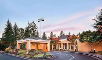 Exterior view of Sonesta Select Seattle Bellevue Redmond.
