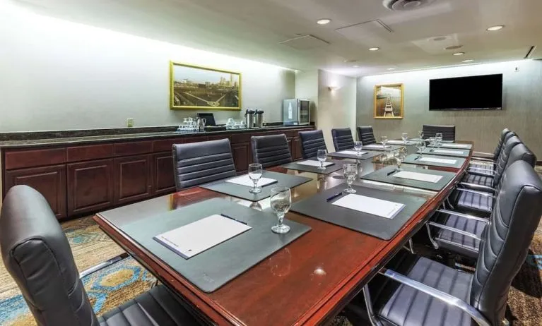 Meeting room at DoubleTree By Hilton Tulsa-Downtown.
