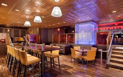 Dining area perfect for coworking at Palmer House A Hilton Hotel.