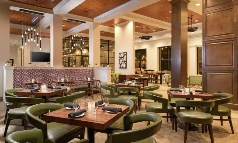 Dining area perfect for coworking at Hilton Garden Inn Memphis Downtown.