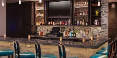 Hotel bar at Hilton Garden Inn NYC Financial Center/Manhattan Downtown.
