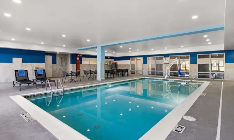 Relaxing indoor pool at Hampton Inn & Suites Schererville.