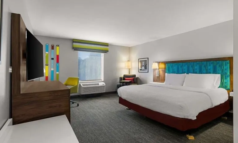 Spacious day use room with work desk at Hampton Inn & Suites Schererville.