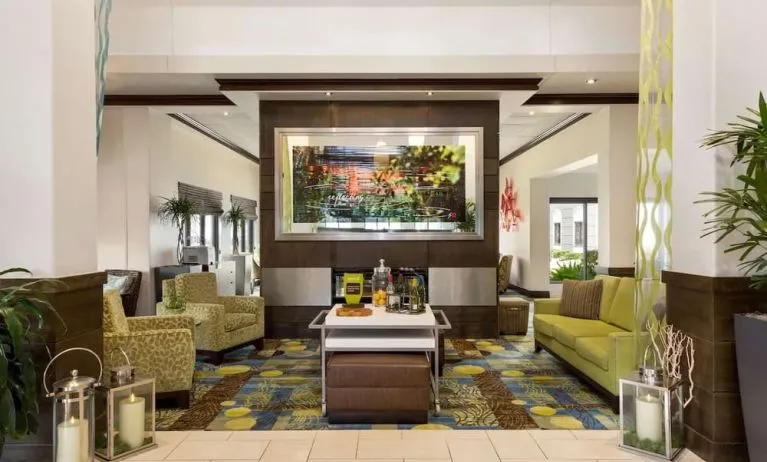 Lobby's lounge area at Hilton Garden Inn Houston NW/Willowbrook.