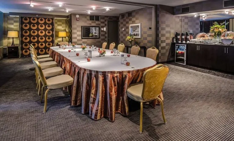 Spacious meeting room at Beacon Hotel.