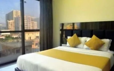 Day room at THE BEST HOTEL MUMBAI.